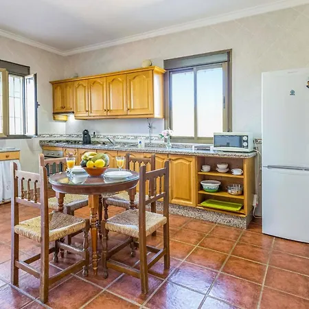 Holiday home Stunning In With Wifi